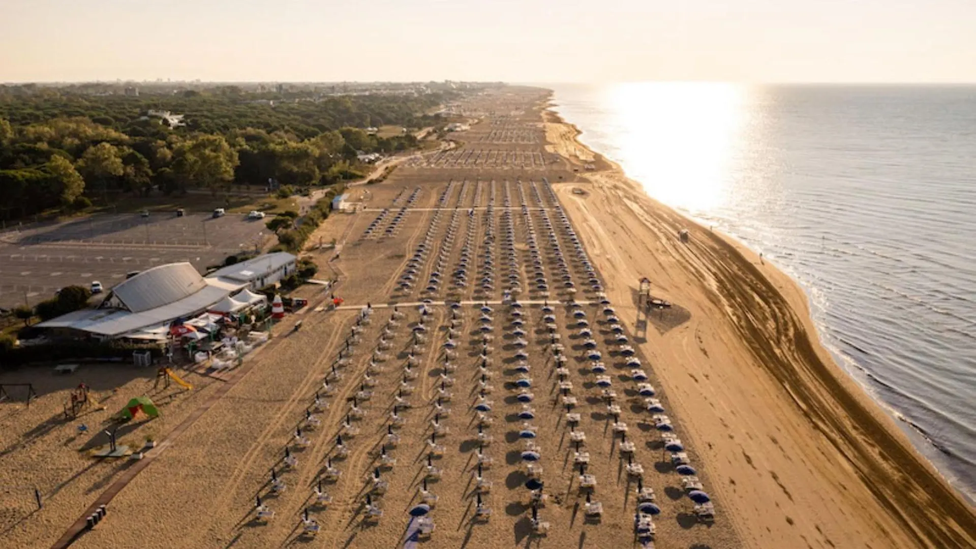 Spacious Apartment With Large Terrace - Beahost Bibione