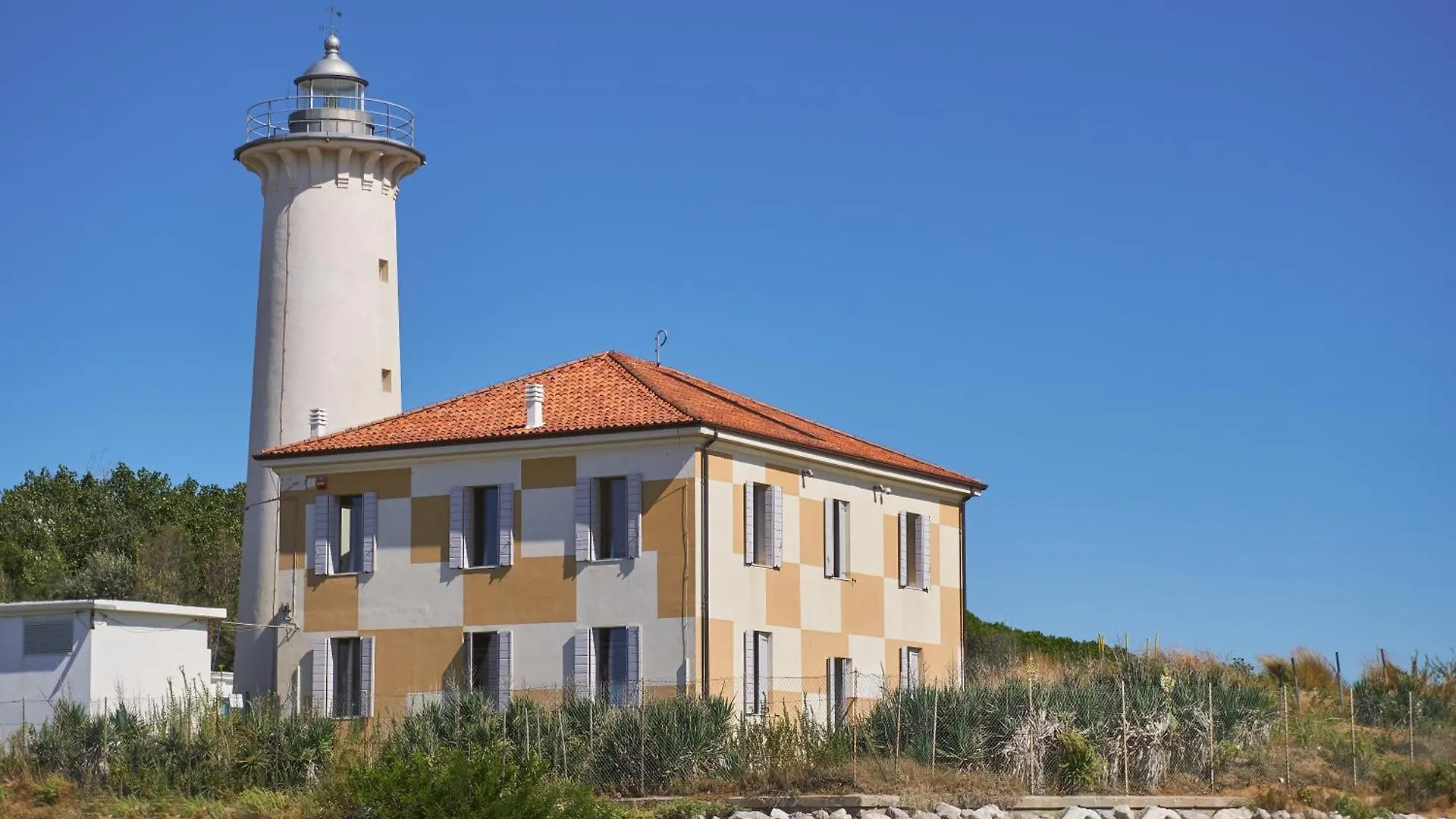 Spacious Apartment With Large Terrace - Beahost Bibione Italie